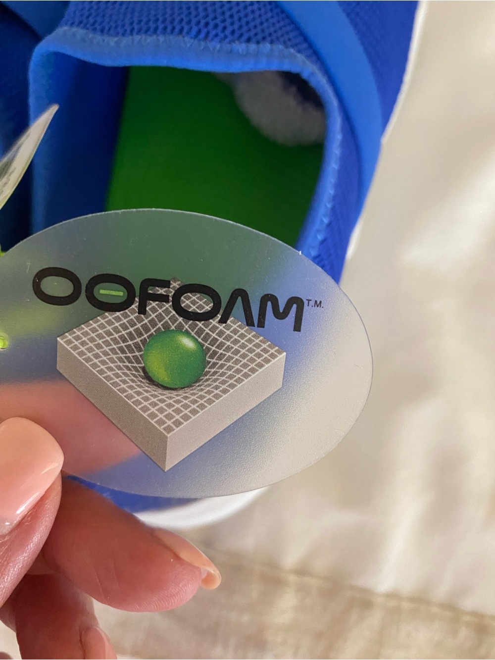 NWT Oofos Slip On 4 Way Stretch OOmg Low with Recovery Technology Blue/White W 8 - Picture 6 of 15